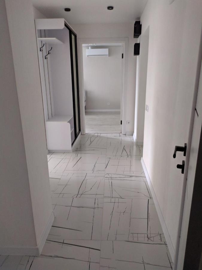 Cozy 75 Apart In Center - 2Х Кімнатна Квартира В Центрі Кропивницького Kropyvnytskyi Ngoại thất bức ảnh
